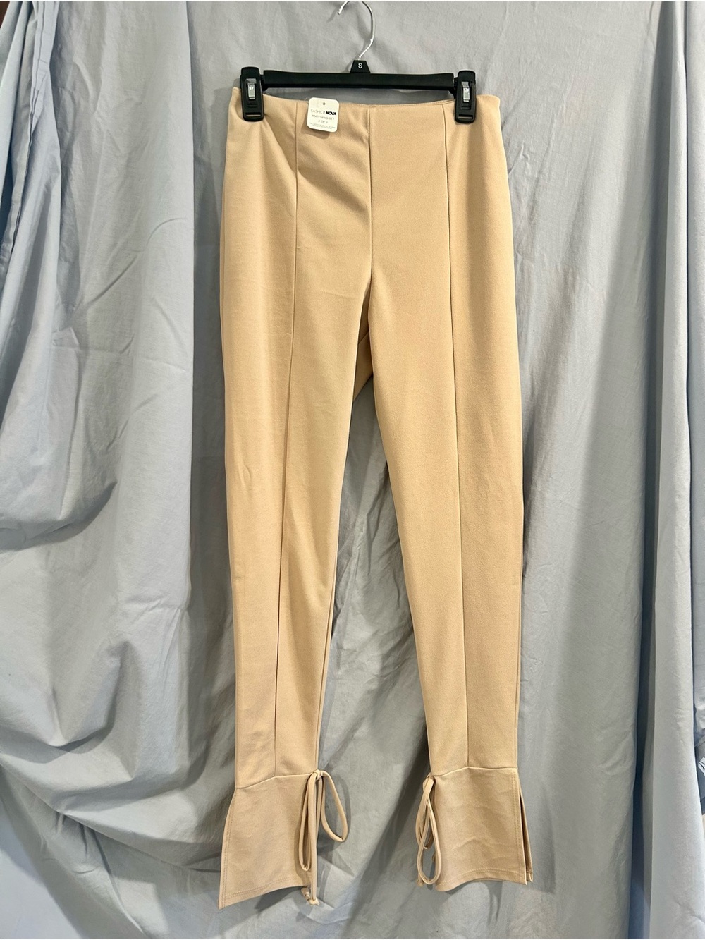 Fashion Nova Beige Tie-Hem Cropped Ponte Pants